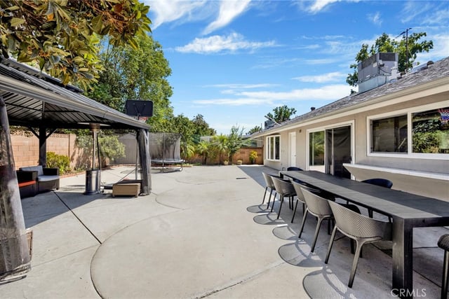 21049 community, Canoga Park, CA 91304 — photo 25 of 33