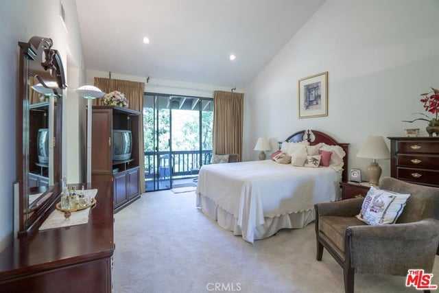 21901 Burbank 197, Woodland Hills, CA 91367 — photo 29 of 42