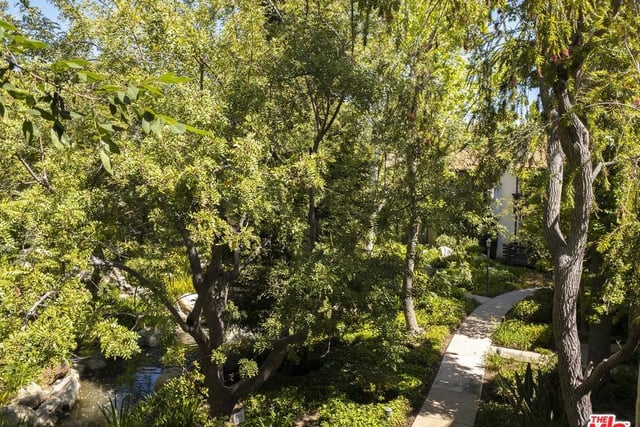 21901 Burbank 197, Woodland Hills, CA 91367 — photo 40 of 42