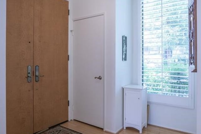 21901 Burbank 197, Woodland Hills, CA 91367 — photo 6 of 42