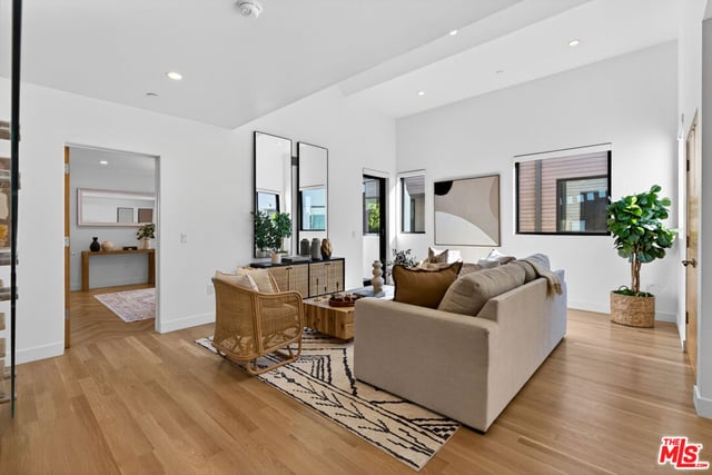 2118 Federal Avenue, Los Angeles, CA 90025 — photo 24 of 60