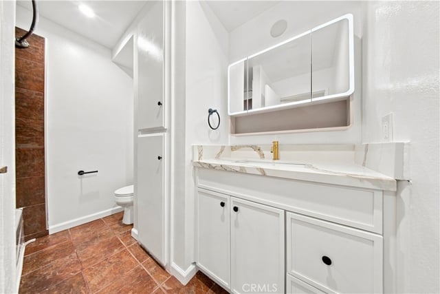 6815 Remmet Avenue 212, Los Angeles, CA 91303 — photo 14 of 32