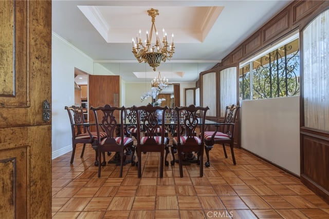 16172 Royal Oak Road, Encino, CA 91436 — photo 13 of 39