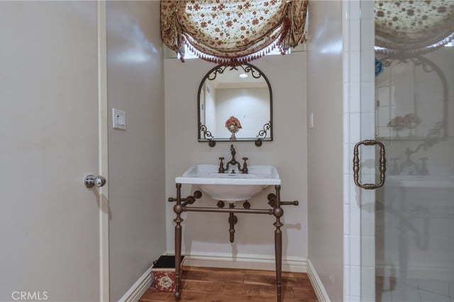 16172 Royal Oak Road, Encino, CA 91436 — photo 18 of 39