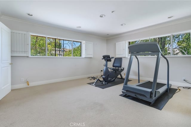 16172 Royal Oak Road, Encino, CA 91436 — photo 22 of 39
