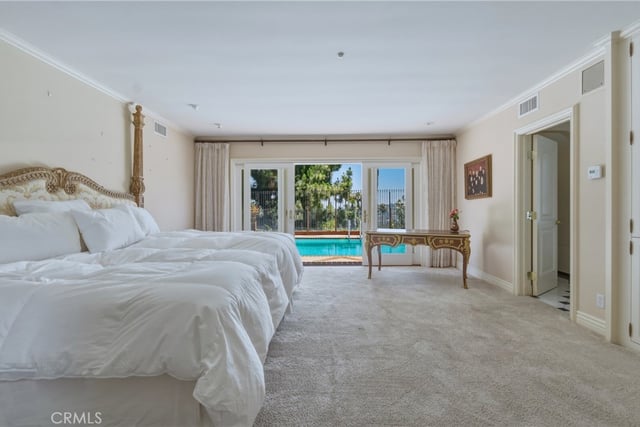 16172 Royal Oak Road, Encino, CA 91436 — photo 24 of 39