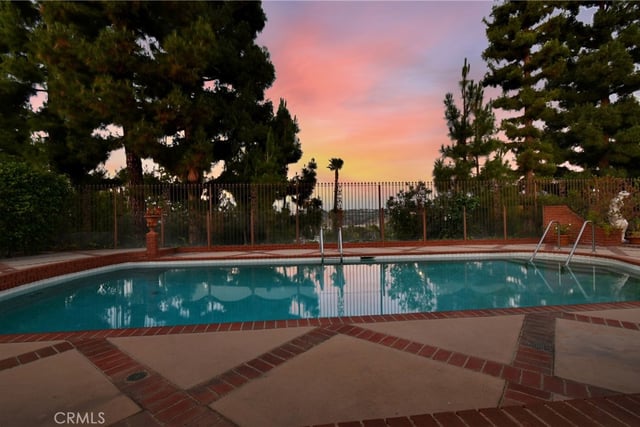 16172 Royal Oak Road, Encino, CA 91436 — photo 32 of 39