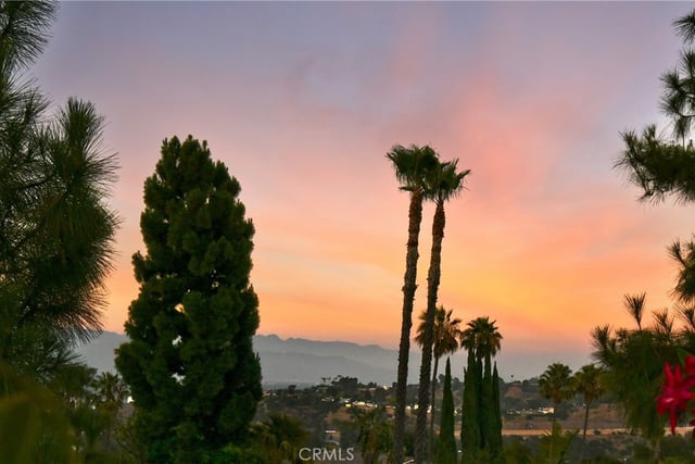 16172 Royal Oak Road, Encino, CA 91436 — photo 34 of 39