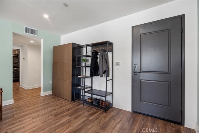 853 S Lucerne 306, Los Angeles, CA 90005 — photo 10 of 26