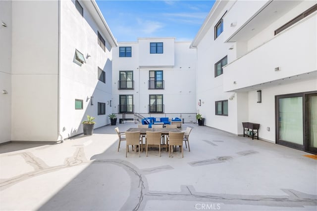 853 S Lucerne 306, Los Angeles, CA 90005 — photo 23 of 26