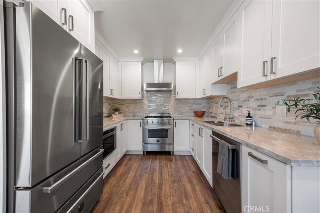 853 S Lucerne 306, Los Angeles, CA 90005 — photo 4 of 26