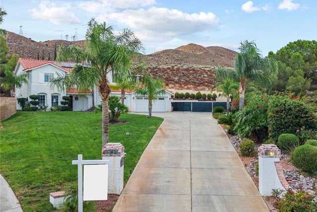 40723 Vista Calma, Palmdale, CA 93551 — photo 8 of 70
