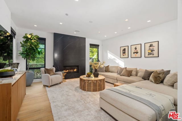 1146 Sierra Alta Way, Los Angeles, CA 90069 — photo 9 of 57
