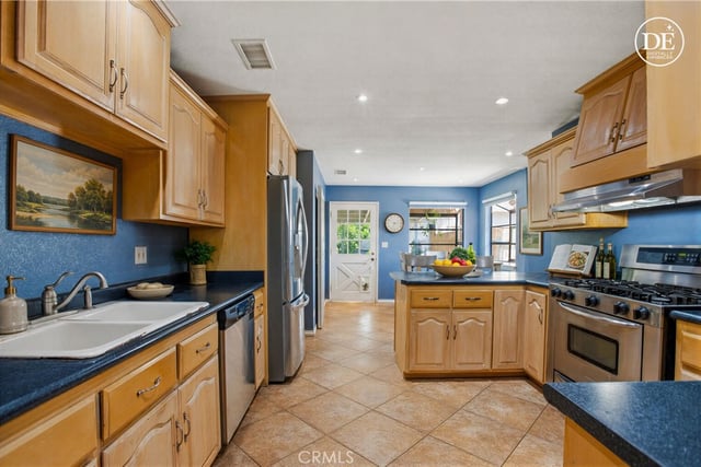 1911 W Palm, West Covina, CA 91790 — photo 4 of 31