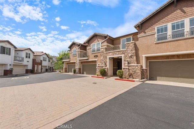 16702 Nicklaus 83, Sylmar, CA 91342 — photo 4 of 45