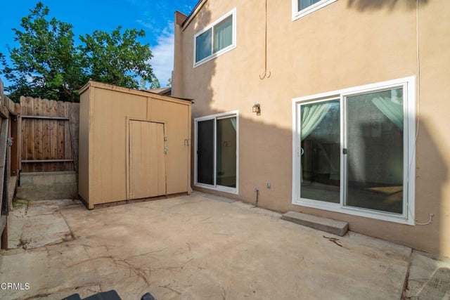 414 N Palm Avenue, Santa Paula, CA 93060 — photo 9 of 15