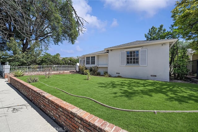 5436 Crebs, Tarzana, CA 91356 — photo 4 of 45
