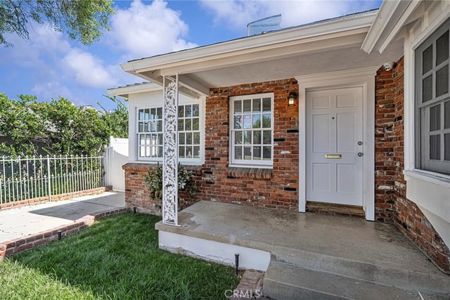 5436 Crebs, Tarzana, CA 91356 — photo 5 of 45