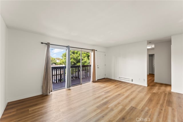 23308 Marigold Avenue V-201, Torrance, CA 90502 — photo 3 of 31