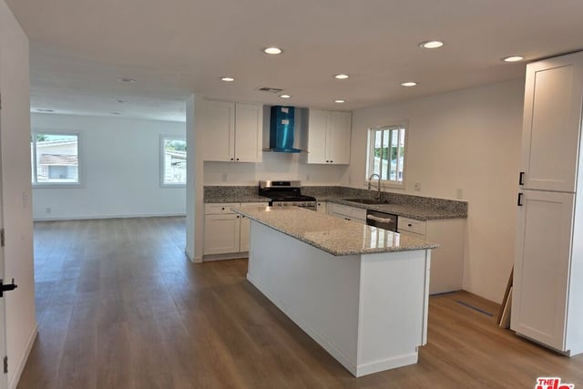 17700 S Avalon Boulevard 204, Carson, CA 90746 — photo 7 of 23