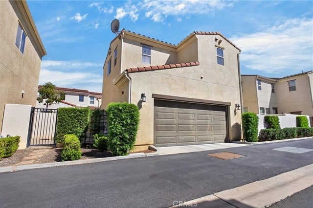 20304 Pienza Lane, Porter Ranch, CA 91326 — photo 33 of 42
