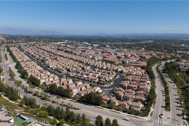 20304 Pienza Lane, Porter Ranch, CA 91326 — photo 41 of 42