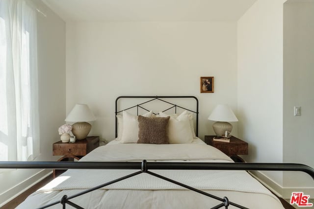 2202 Tom Mix Road, Los Angeles, CA 90026 — photo 11 of 73