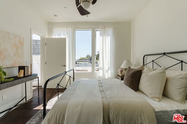 2202 Tom Mix Road, Los Angeles, CA 90026 — photo 13 of 73