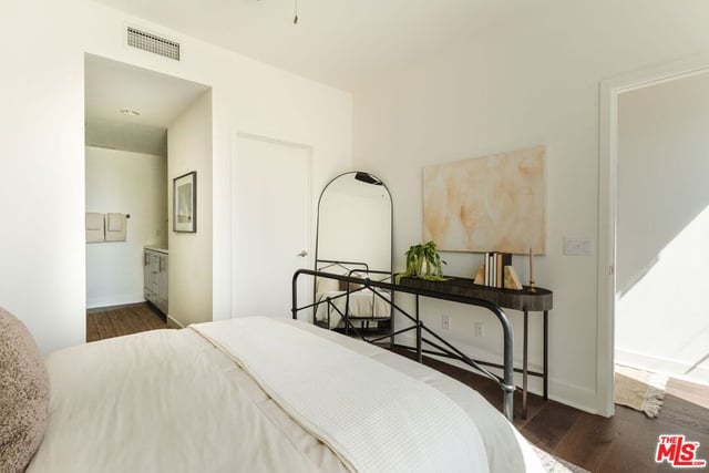 2202 Tom Mix Road, Los Angeles, CA 90026 — photo 14 of 73