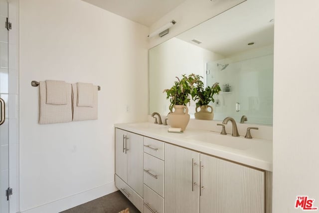 2202 Tom Mix Road, Los Angeles, CA 90026 — photo 17 of 73