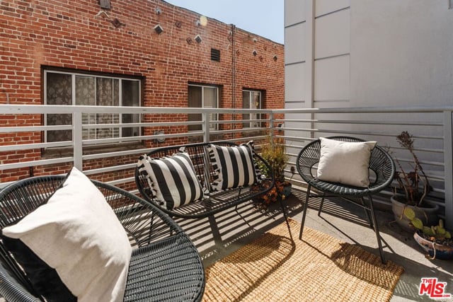 2202 Tom Mix Road, Los Angeles, CA 90026 — photo 44 of 73