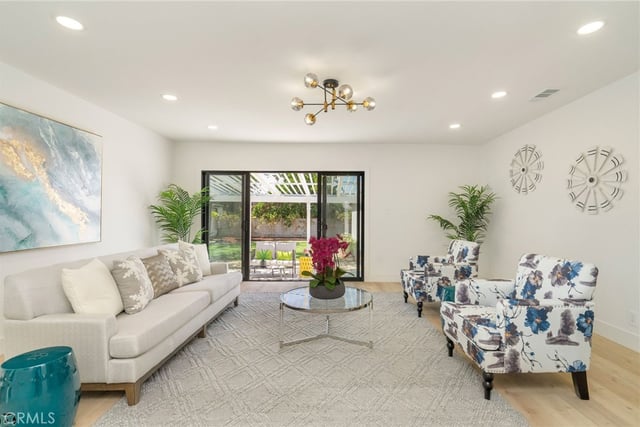 17200 Lanark Street, Lake Balboa, CA 91406 — photo 9 of 24
