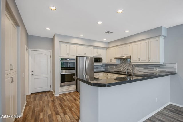 2872 La Plata Drive, Camarillo, CA 93010 — photo 12 of 34