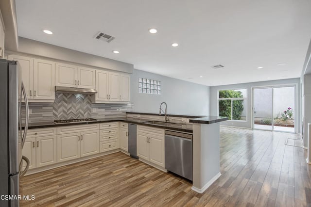 2872 La Plata Drive, Camarillo, CA 93010 — photo 13 of 34