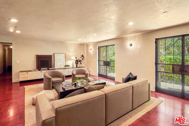 1680 Old Oak Road, Los Angeles, CA 90049 — photo 27 of 51