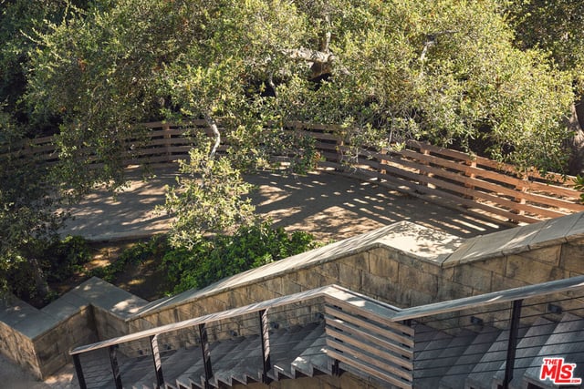 1680 Old Oak Road, Los Angeles, CA 90049 — photo 39 of 51