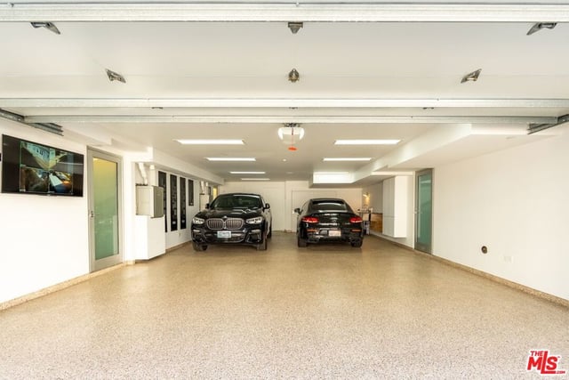 2505 Ocean Front Walk, Venice, CA 90291 — photo 43 of 49