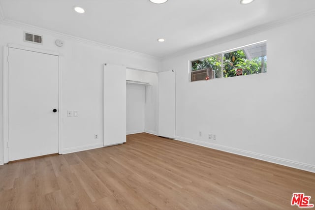 23036 Victory Boulevard, Woodland Hills, CA 91367 — photo 21 of 45