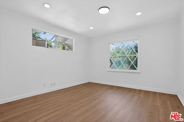 23036 Victory Boulevard, Woodland Hills, CA 91367 — photo 22 of 45