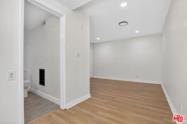 23036 Victory Boulevard, Woodland Hills, CA 91367 — photo 24 of 45
