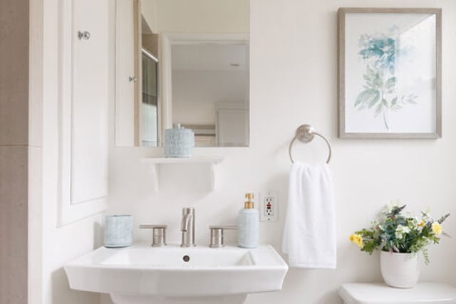 4176 Klump Avenue, Studio City, CA 91602 — photo 10 of 28