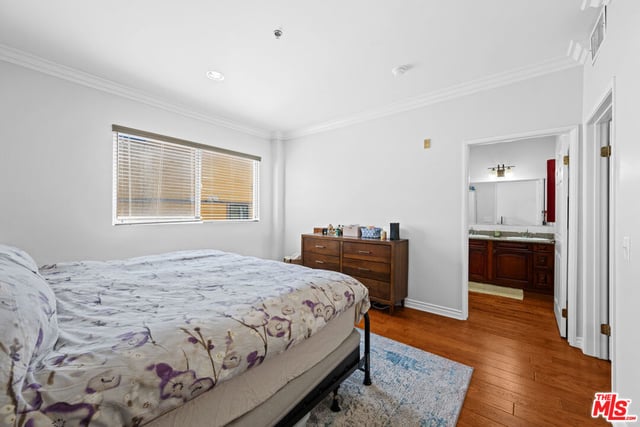 1030 S Norton Avenue 5, Los Angeles, CA 90019 — photo 22 of 31