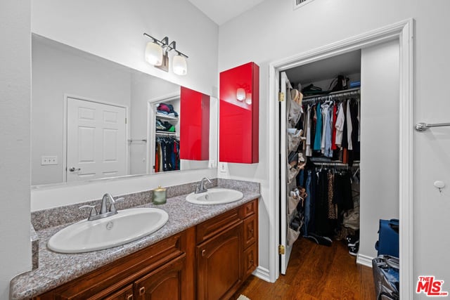 1030 S Norton Avenue 5, Los Angeles, CA 90019 — photo 26 of 31