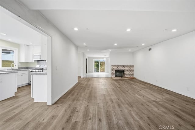 3190 Claremore, Long Beach, CA 90808 — photo 3 of 27