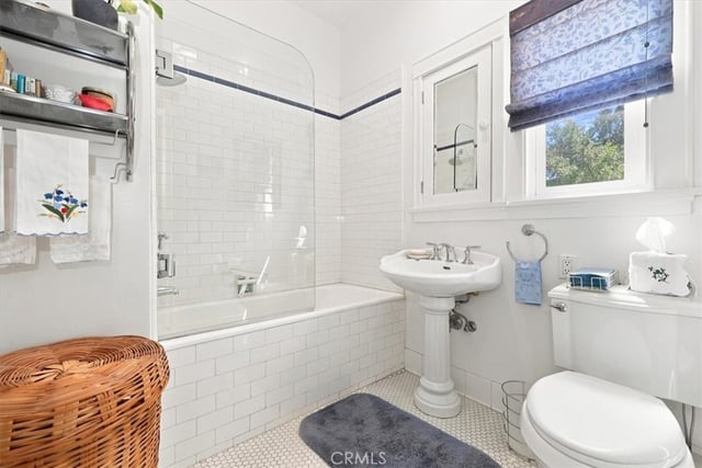 2240 N Berendo, Los Angeles, CA 90027 — photo 16 of 37
