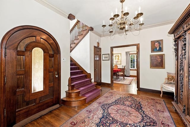 2240 N Berendo, Los Angeles, CA 90027 — photo 4 of 37