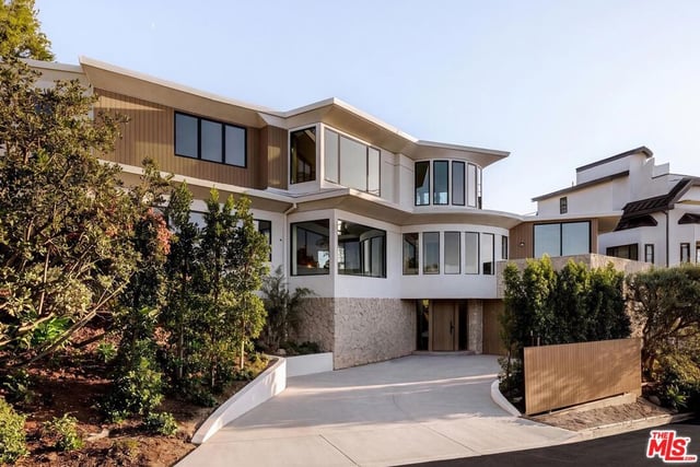 3858 Buena Park Drive, Studio City, CA 91604 — photo 2 of 48
