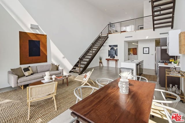 803 Wilcox Avenue 10, Los Angeles, CA 90038 — photo 11 of 36