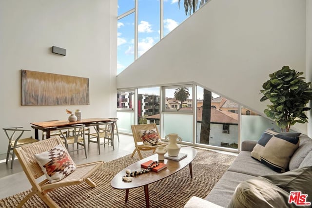 803 Wilcox Avenue 10, Los Angeles, CA 90038 — photo 14 of 36