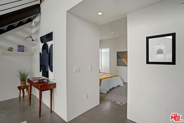 803 Wilcox Avenue 10, Los Angeles, CA 90038 — photo 16 of 36